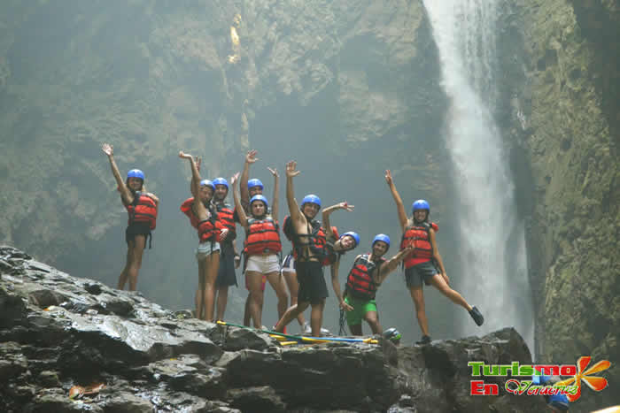 Aventureros En El Rio Filobobos Veracruz Aventureros En El Rio Filobobos Veracruz