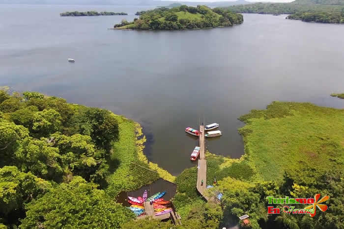 Reserva Ecológica de Nanciyaga en Catemaco, Veracruz Reserva Ecológica de Nanciyaga en Catemaco, Veracruz